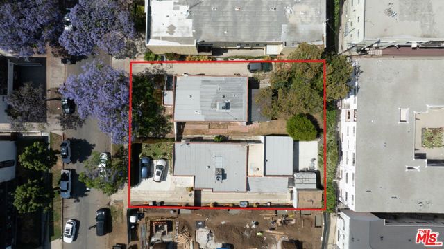 1010 N Edinburgh Avenue, West Hollywood CA: https://media.crmls.org/mediaz/a073f0b5-34e9-4737-8828-f63846649dbf.jpg