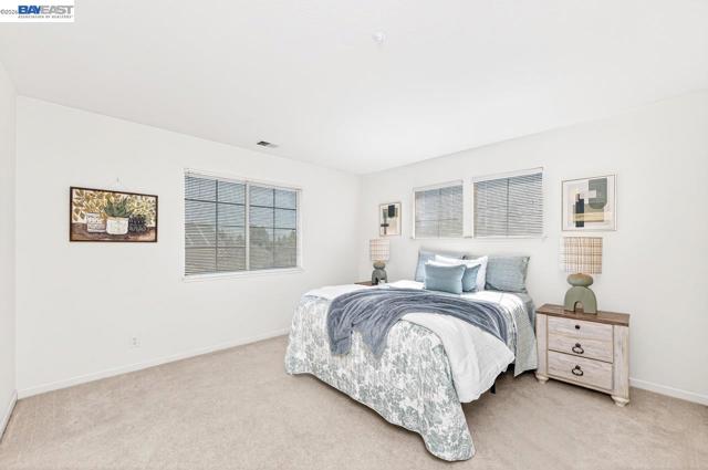 Image 35 of 46 For 579 Amberwood Way