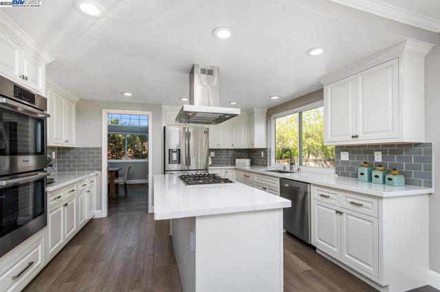 Image 18 of 49 For 2839 Victoria Ridge Ct