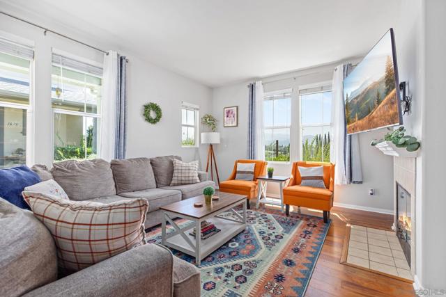 1675 Tree Song Ln, Chula Vista CA: https://media.crmls.org/mediaz/a0751846-f472-45b9-b984-5713628353e3.jpg