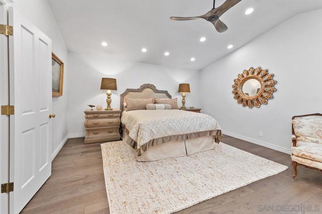 6351 Lago Lindo, Rancho Santa Fe CA: https://media.crmls.org/mediaz/a075a996-43ab-4604-b522-c0fa58c88a73.jpg