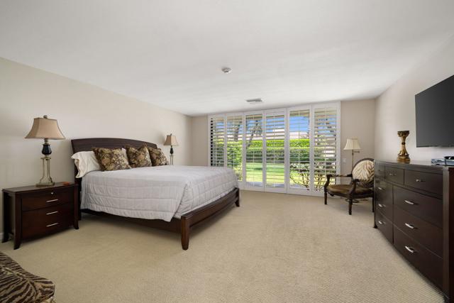 2 Rutgers Court, Rancho Mirage CA: https://media.crmls.org/mediaz/a0766b38-72e2-4911-a9cd-3054dff6c17e.jpg