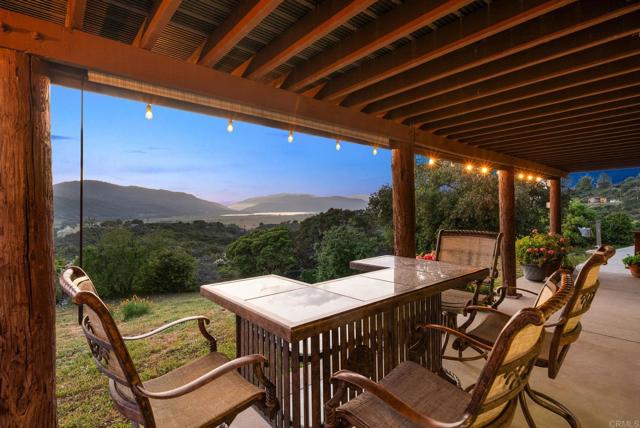 27751 Highway 79, Santa Ysabel CA: https://media.crmls.org/mediaz/a07671fc-767e-46c6-8108-62e56bb1cb19.jpg