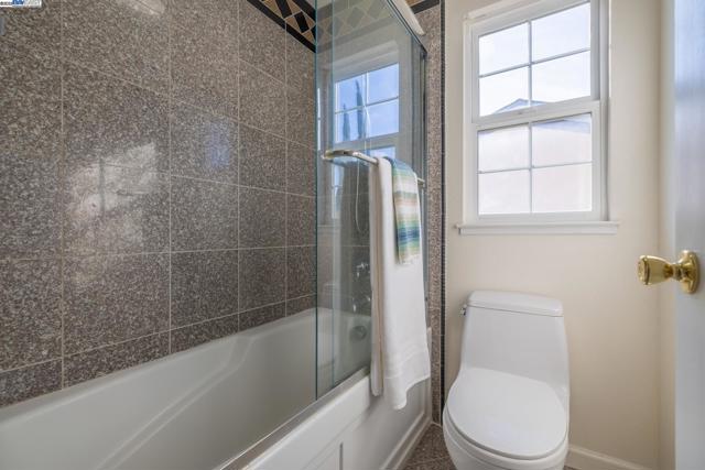 42001 Via San Gabriel, Fremont CA: https://media.crmls.org/mediaz/a0768b6b-edf1-46d5-8095-dcfa6963f691.jpg