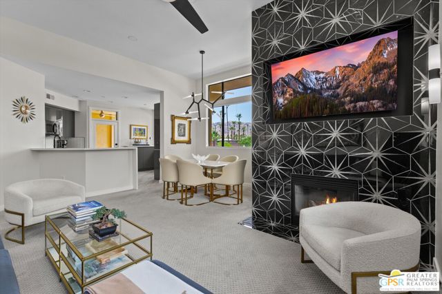 Image 2 of 24 For 960 Palm Canyon Drive 202