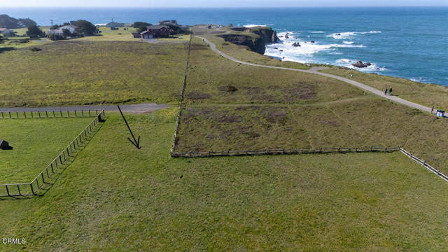 Detail Gallery Image 2 of 12 For 19350 Del Mar Dr, Fort Bragg,  CA 95437 - – Beds | – Baths