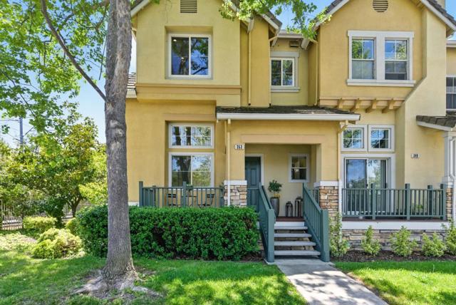 353 Whisman Station Drive, Mountain View CA: https://media.crmls.org/mediaz/a079bd84-6a56-495e-a975-a96cecf85416.jpg