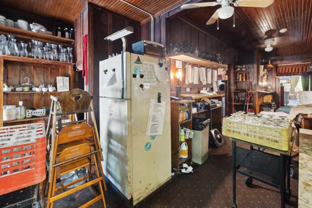 Image 72 of 105 For 13300 Big Basin Way