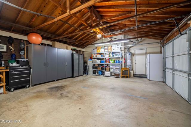 5426 Cedarhaven Drive, Agoura Hills CA: https://media.crmls.org/mediaz/a07a727b-dc69-48cd-9aed-5f7e782b81df.jpg