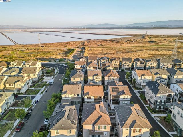 37898 Seafarer Road, Newark CA: https://media.crmls.org/mediaz/a07afb61-0397-40a3-8474-ac6bbc7ce4c4.jpg