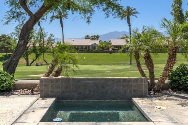 78655 Golden Reed Drive, Palm Desert CA: https://media.crmls.org/mediaz/a07b57e3-ff22-4183-95ba-702493d4f62d.jpg
