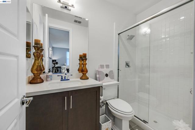 Image 6 of 41 For 7228 Carneros Ln