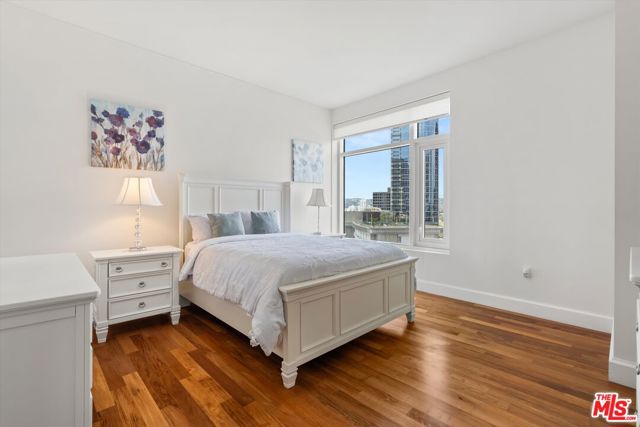 1 W Century Drive, Los Angeles CA: https://media.crmls.org/mediaz/a07b70ef-cc26-4854-a40a-f9309f2e59b8.jpg