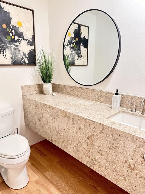 Detail Gallery Image 10 of 28 For 166 Solana Point Cir, Solana Beach,  CA 92075 - 3 Beds | 2/1 Baths