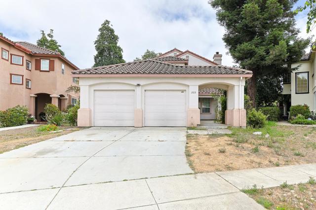 1513 Oyster Bay Court, Salinas CA: https://media.crmls.org/mediaz/a07db0e2-ad6c-4a28-94ba-ed02efad01c8.jpg