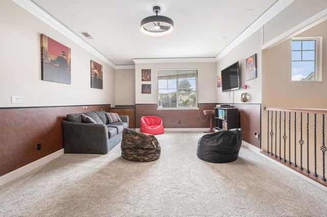 130 Ridge Crest Court, Oakley CA: https://media.crmls.org/mediaz/a07dbc43-a5ae-457b-9119-6c15a576faab.jpg