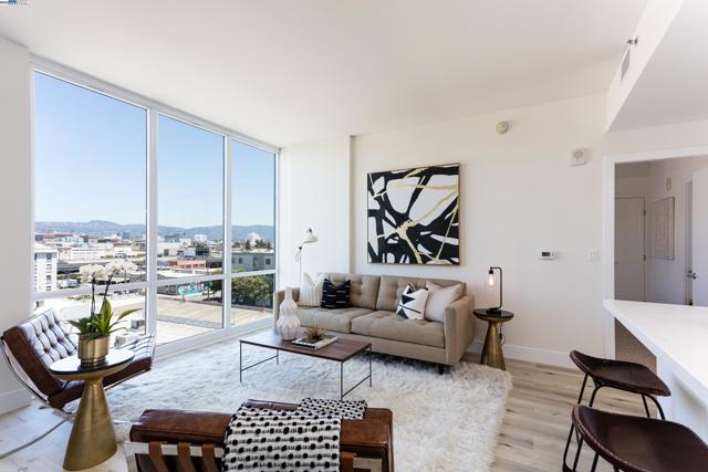222 Broadway, Oakland CA: https://media.crmls.org/mediaz/a07e1e9a-c977-4a4f-b6ad-95627bf6aab3.jpg
