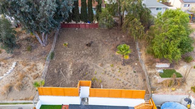 10410 Fairhill Drive, Spring Valley CA: https://media.crmls.org/mediaz/a07e663f-9d4c-448b-a6c8-f45a7337b27b.jpg