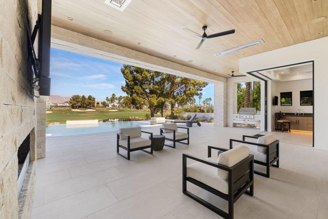 53603 Via Mallorca, La Quinta CA: https://media.crmls.org/mediaz/a0810d59-ecb1-4d8b-9498-d5100dcce7bf.jpg