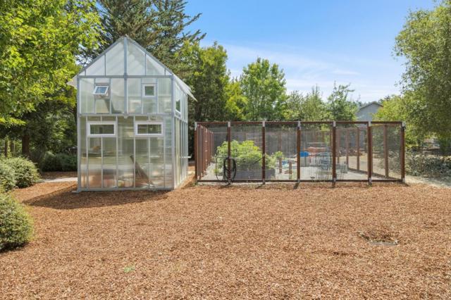 23583 Summit Road, Los Gatos CA: https://media.crmls.org/mediaz/a081a958-ecf4-4b3f-85dd-726b8979d425.jpg