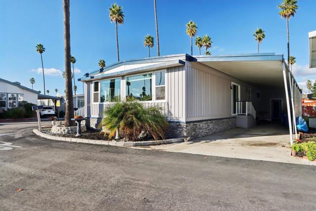 1215 Anchors Way Drive, Ventura CA: https://media.crmls.org/mediaz/a081bd1f-2adb-44cb-bcc0-778bcc423904.jpg
