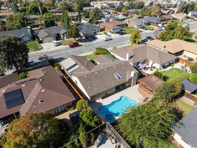 1091 Nez Perce Drive, Hollister CA: https://media.crmls.org/mediaz/a081c6d1-0067-4a50-96b8-9582a0e40c67.jpg