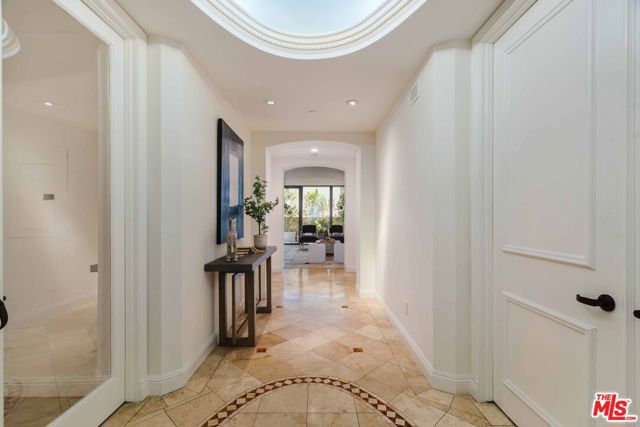12218 Montana Avenue, Los Angeles CA: https://media.crmls.org/mediaz/a0822a18-5614-4a3e-be49-4dde30b8b8bb.jpg