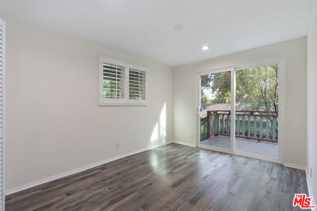 483 Sturtevant Drive, Sierra Madre CA: https://media.crmls.org/mediaz/a082a6d3-41a5-43d9-bad9-275dc7bea115.jpg