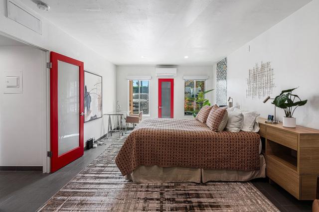 500 W Arenas Road, Palm Springs CA: https://media.crmls.org/mediaz/a0830bf5-8b04-432a-a79e-bb2c0c7160d0.jpg
