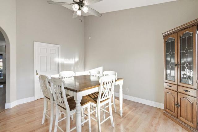 600 Gabriele Court, Hollister CA: https://media.crmls.org/mediaz/a0836788-aa95-4cdd-b038-f1f35eeb8131.jpg