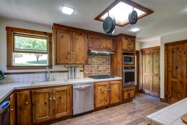 5090 La Honda Road,  CA: https://media.crmls.org/mediaz/a0872e67-f01d-479e-b250-7a12202cc60e.jpg
