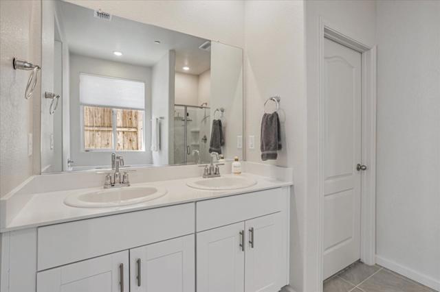 2051 Rosewood Drive, Hollister CA: https://media.crmls.org/mediaz/a08741ae-cb34-41d3-84f5-838a067a4349.jpg
