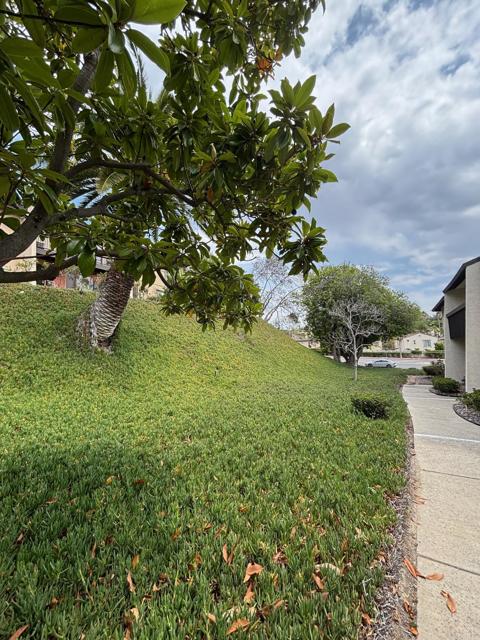 Detail Gallery Image 4 of 10 For 3522 Fairlomas Dr, National City,  CA 91950 - 3 Beds | 2/1 Baths
