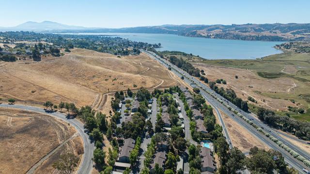 900 Cambridge Drive, Benicia CA: https://media.crmls.org/mediaz/a08982c9-13b3-452e-9e08-92f82f4cfe57.jpg