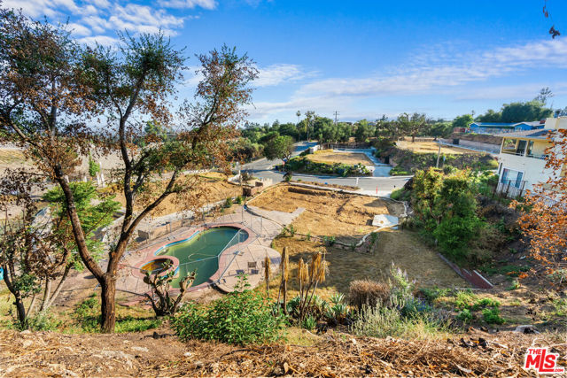 3314 Rubio Crest Drive, Altadena CA: https://media.crmls.org/mediaz/a08aac28-6714-4c4a-a30c-0cb9abbccaf8.jpg