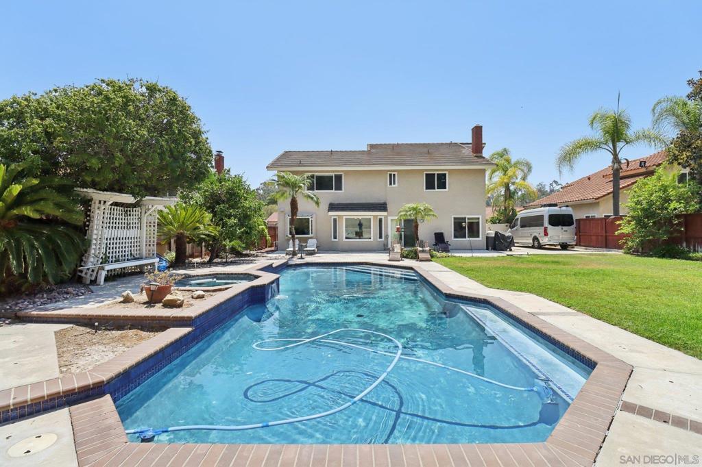 MLS #250035843SD img 67