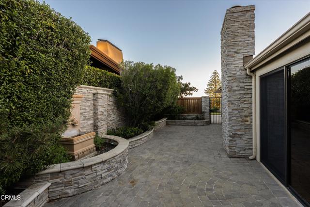 Detail Gallery Image 32 of 52 For 3940 Foothill Rd, Ventura,  CA 93003 - 4 Beds | 3/1 Baths