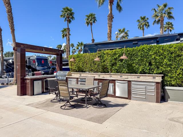 80394 Ave 48, Indio CA: https://media.crmls.org/mediaz/a08b8ac8-94f5-49d7-b12f-38ac2f2822ca.jpg