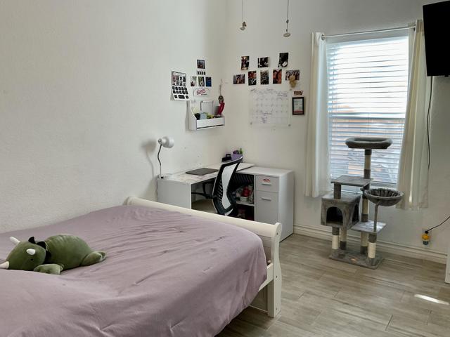 Image 7 of 15 For 69572 Ridgeway Avenue