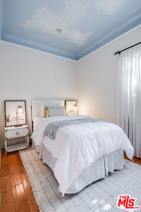 4538 Lemp Avenue, Studio City CA: https://media.crmls.org/mediaz/a08be63b-8b77-4dc4-867d-6031a5a5386a.jpg