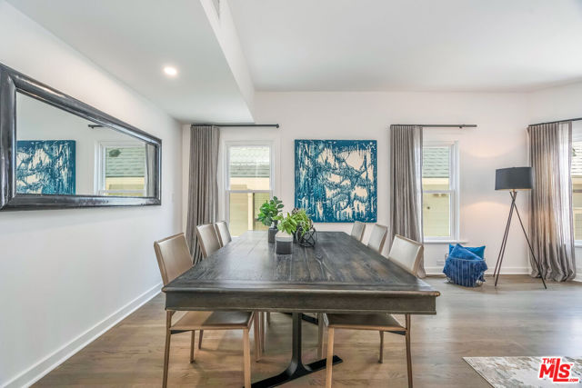 2622 2nd Street, Santa Monica CA: https://media.crmls.org/mediaz/a08c06d7-ea9a-496e-a45d-554fdece8c11.jpg