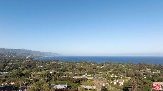 29172 Grayfox Street, Malibu, California 90265, 6 Bedrooms Bedrooms, ,4 BathroomsBathrooms,Single Family Residence,For Sale,Grayfox,24405885