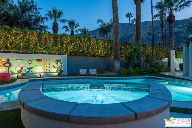 153 W El Camino Way, Palm Springs, CA 92264