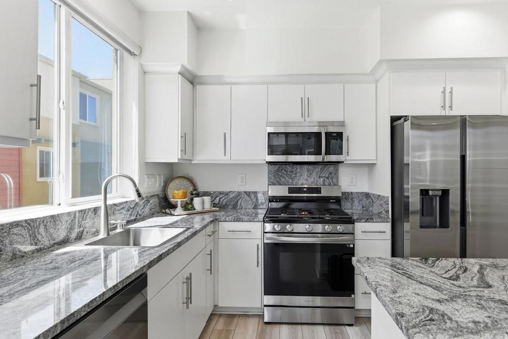 214 Antoni Gln - photo 4