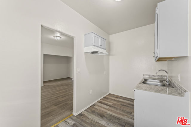 842 W 83rd Street, Los Angeles CA: https://media.crmls.org/mediaz/a08f9c4c-f796-4e5d-a7bb-0999e93a9e19.jpg