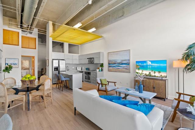 Detail Gallery Image 5 of 31 For 550 Seagaze Dr #19,  Oceanside,  CA 92054 - 1 Beds | 1 Baths