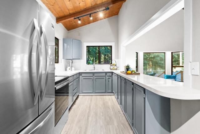 606 Madrona Road, Boulder Creek CA: https://media.crmls.org/mediaz/a0904b91-432c-444c-b550-1321334fb1de.jpg