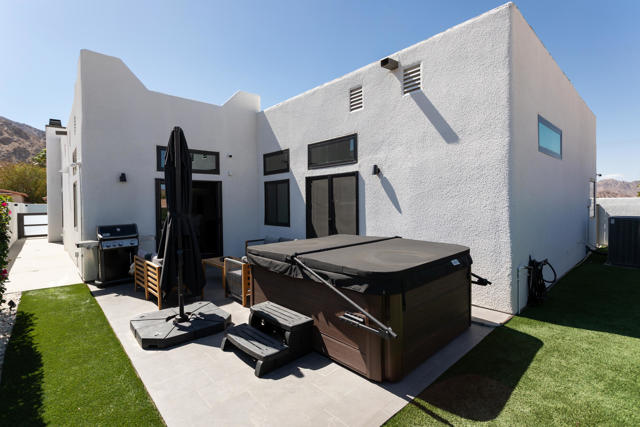 53770 Avenida Rubio, La Quinta CA: https://media.crmls.org/mediaz/a091154f-ee3c-48a4-9542-b937571ff3c7.jpg