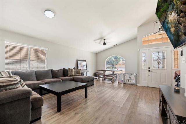Detail Gallery Image 11 of 63 For 13139 Clipper Drive, Victorville,  CA 92395 - 4 Beds | 2 Baths