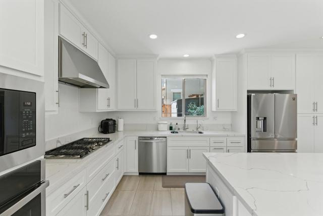 1122 S Morning Glory Drive, Mountain House CA: https://media.crmls.org/mediaz/a091e6f2-36cc-4552-afc1-9a1f2ea49887.jpg